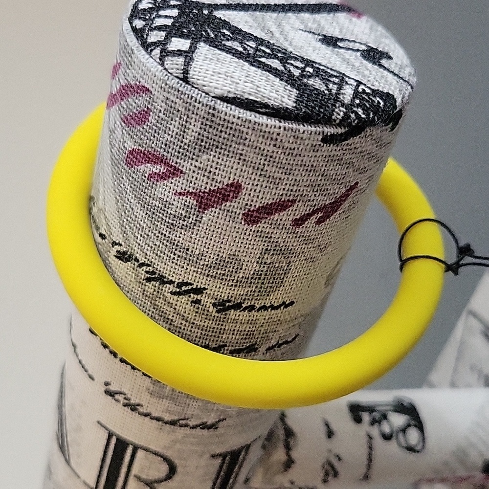 MARC by MARC JACOBS Disco Yellow Bracelet - Picture 6 of 6